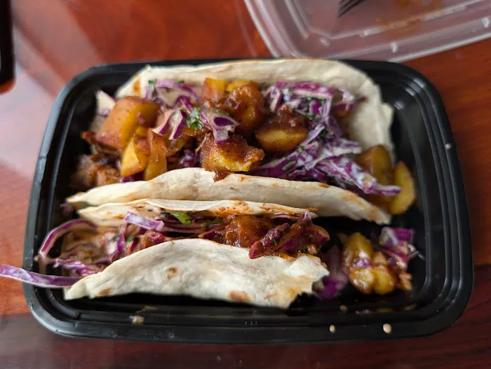 Island Taste Caribbean Grill Picture 5