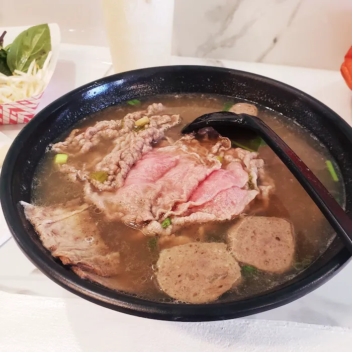 Noodles Chief Eating Officer Picture 6