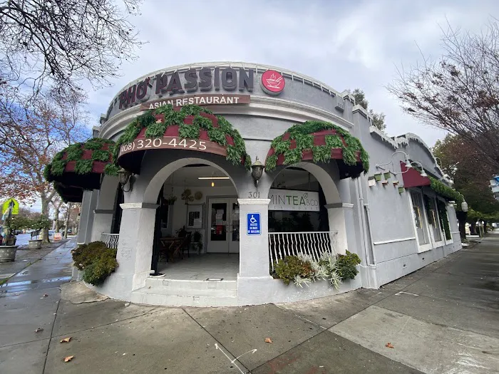 Phở Passion and MinTea Bar Picture 6
