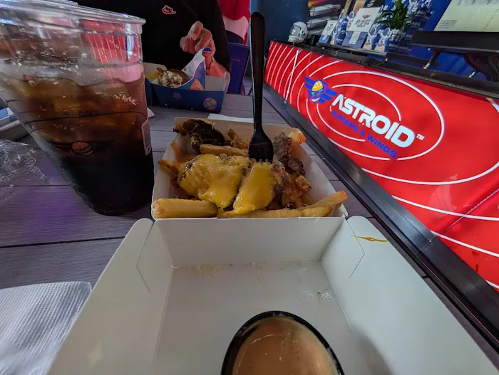 Astroid Burgers And Wings Picture 5