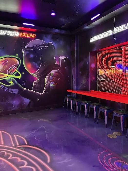 Astroid Burgers And Wings Picture 4