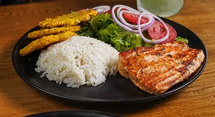 TRIFINIO LATIN FOOD Picture 6