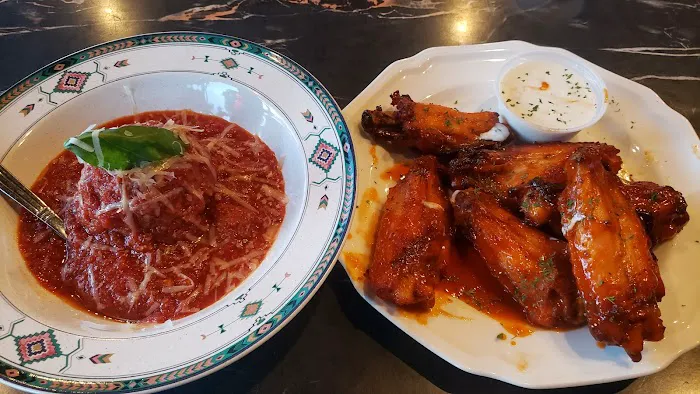 The Last Round Tavern Picture 4