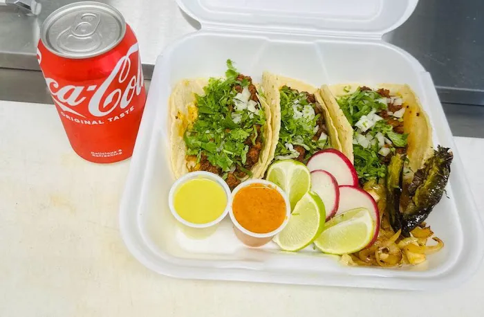 tacos mil delicias- san jose Picture 4