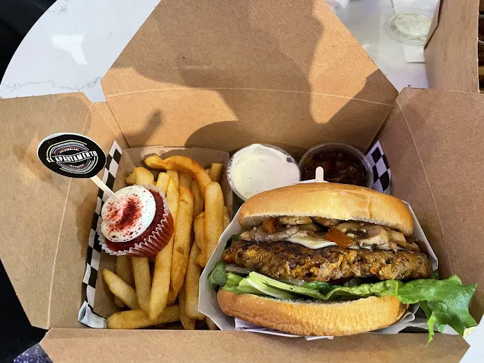 El Apartamento Colombian Burgers Picture 5