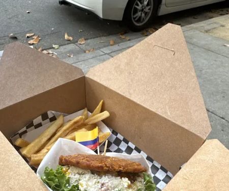 El Apartamento Colombian Burgers