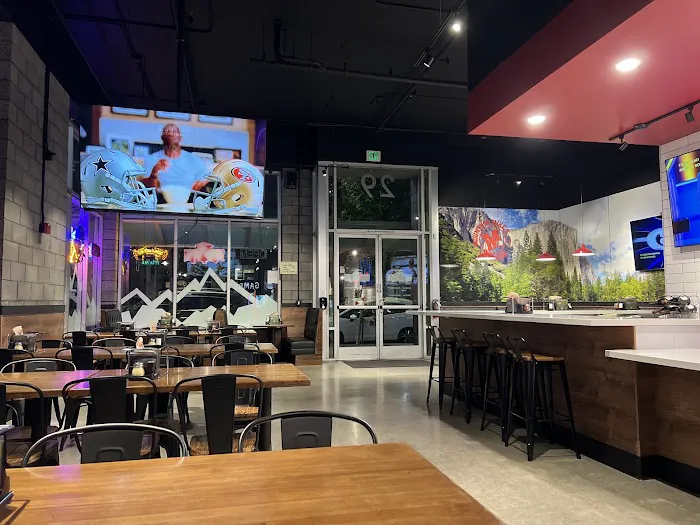 Mountain Mike's Pizza Picture 4