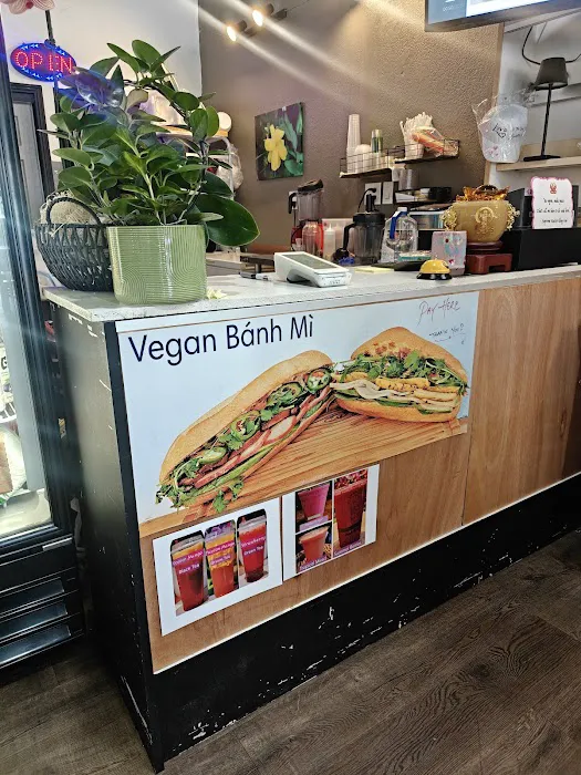 Aina's Vegan Banh Mi Picture 7