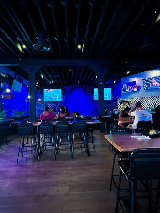 Mas Loco Cantina | Restaurant Sportsbar & Nightlife Picture 4