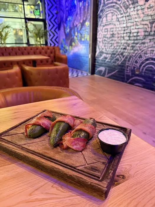 Mas Loco Cantina | Restaurant Sportsbar & Nightlife Picture 10