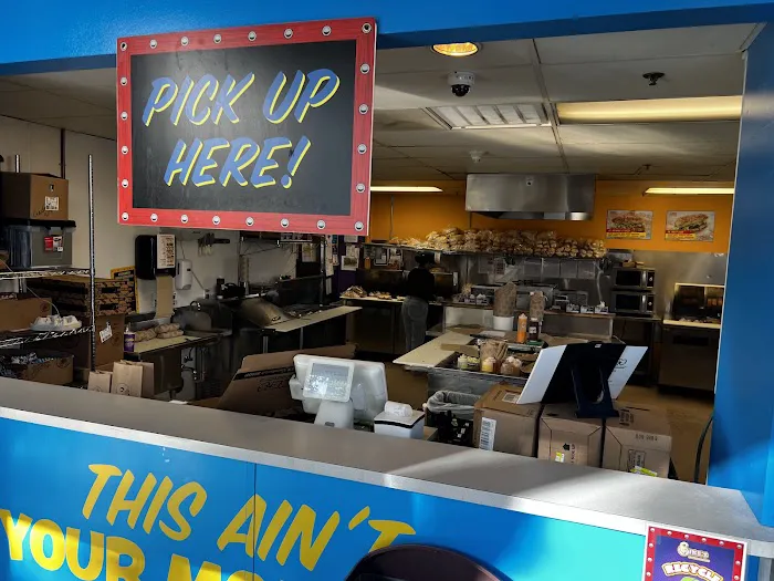 Ike's Love & Sandwiches Picture 8