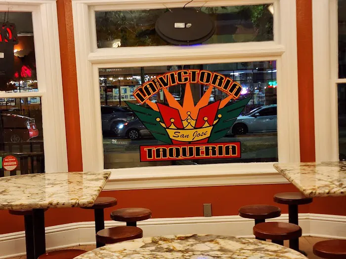 La Victoria Taqueria Picture 1