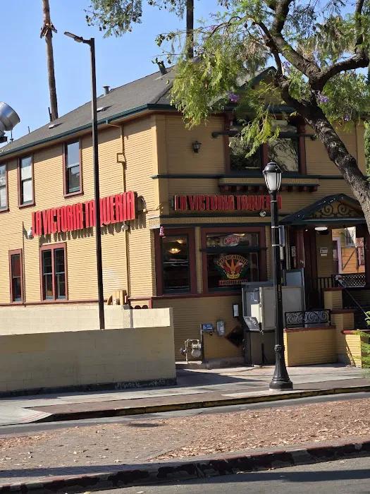 La Victoria Taqueria Picture 10