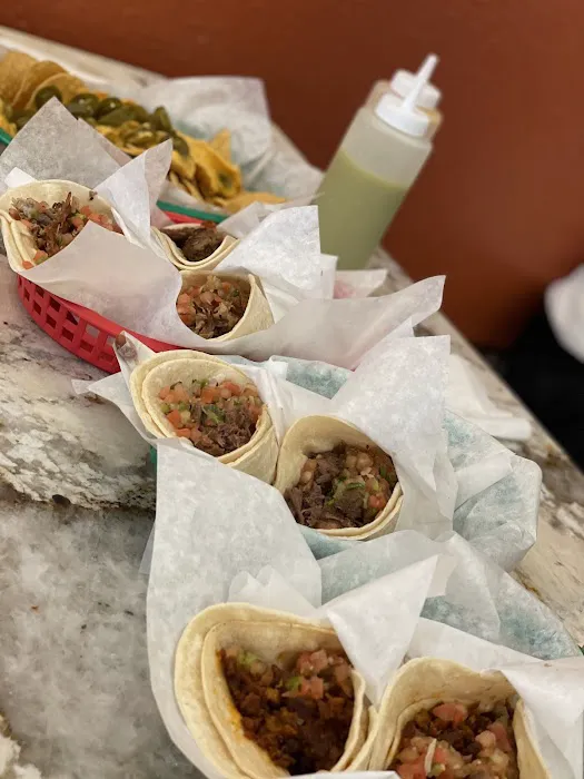 La Victoria Taqueria Picture 5