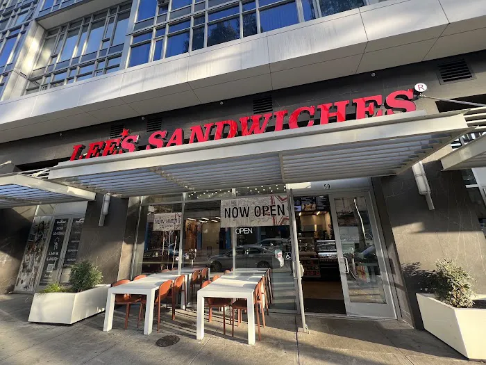 Lee's Sandwiches Picture 3