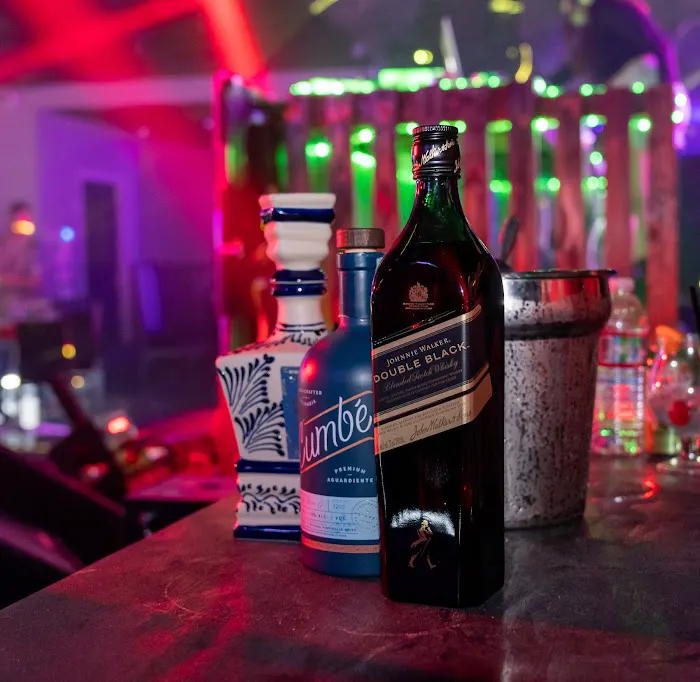 La Hacienda Bar Lounge Picture 3