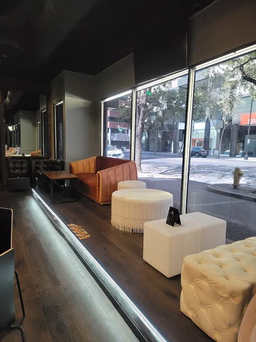 La Hacienda Bar Lounge Picture 2