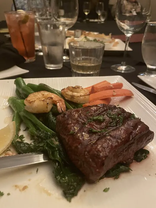 Mosaic Restaurant and Ultra Lounge Picture 10