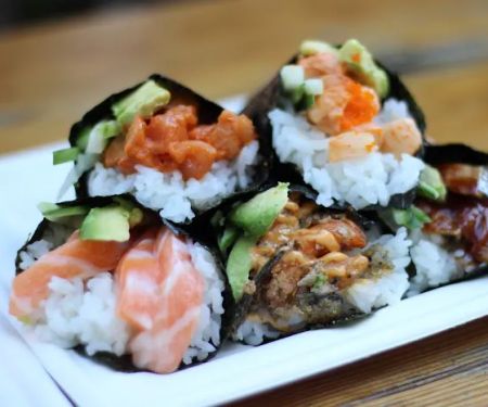 Umi Hand Roll Bar