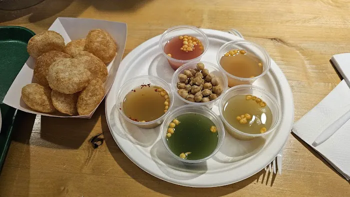 DESI EXPRESS (Inside SoFA Market) Picture 3