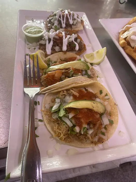 California Wet Burrito and Catering Picture 5