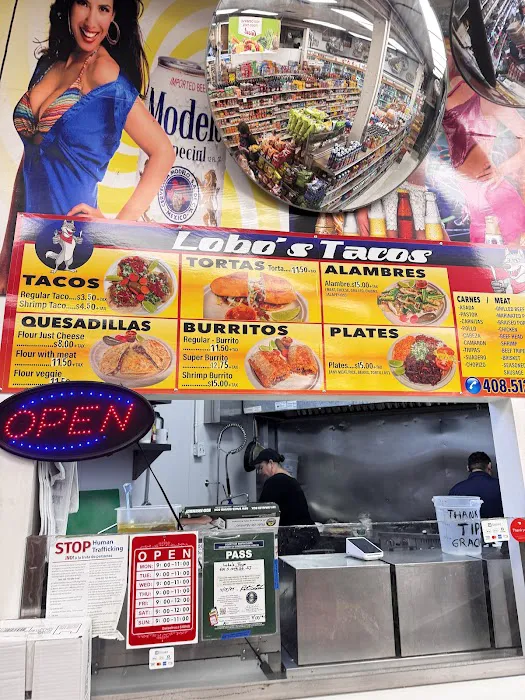 Lobo’s Tacos Picture 10