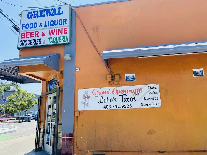 Lobo’s Tacos Picture 2