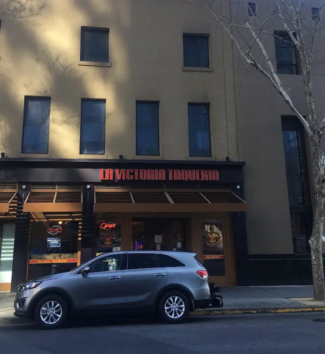 La Victoria Taqueria Picture 10