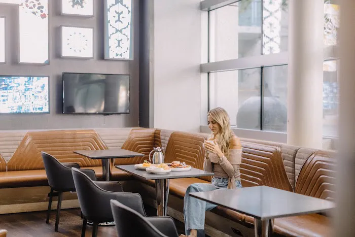 Coastal Manor Restaurant and Bar Picture 8