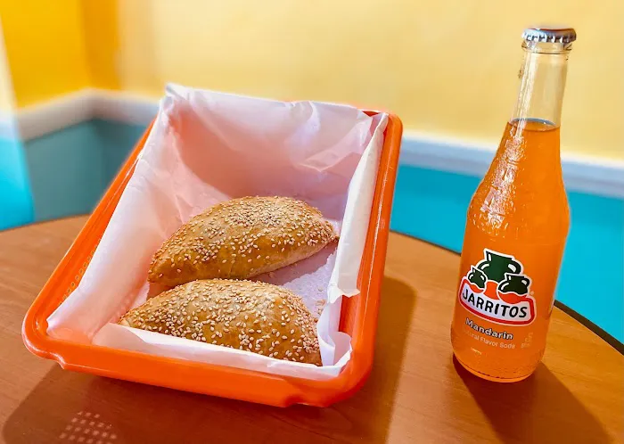 Casa Guzmania - Restaurant Picture 10