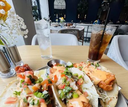 Secco Restaurant & Bar