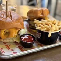 Hella Good Burger ico