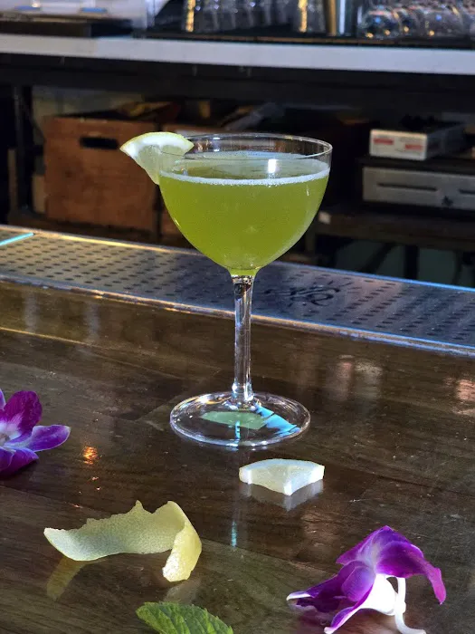 SP2 Communal Bar + Restaurant Picture 8