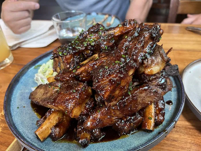 SP2 Communal Bar + Restaurant Picture 10