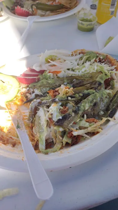 El Torito Azteca Food Truck Picture 3