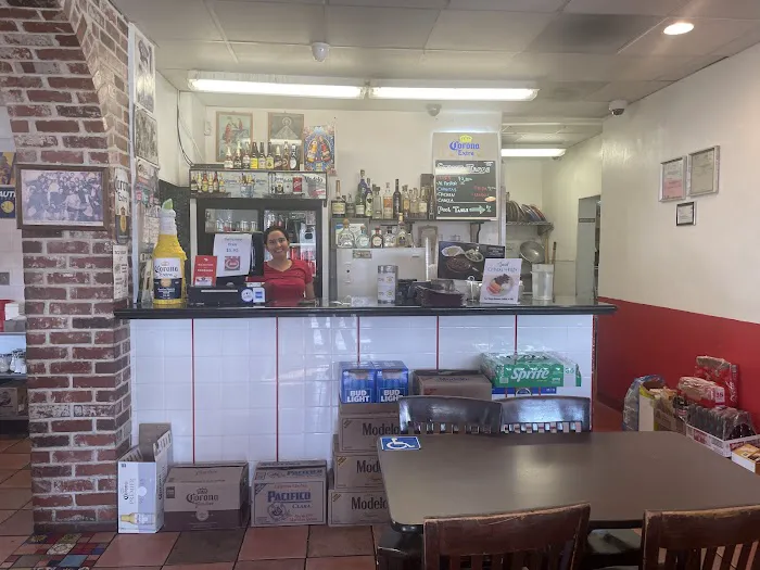 5 Spot Chivas Grill Picture 10