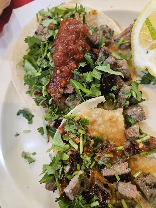 5 Spot Chivas Grill Picture 4