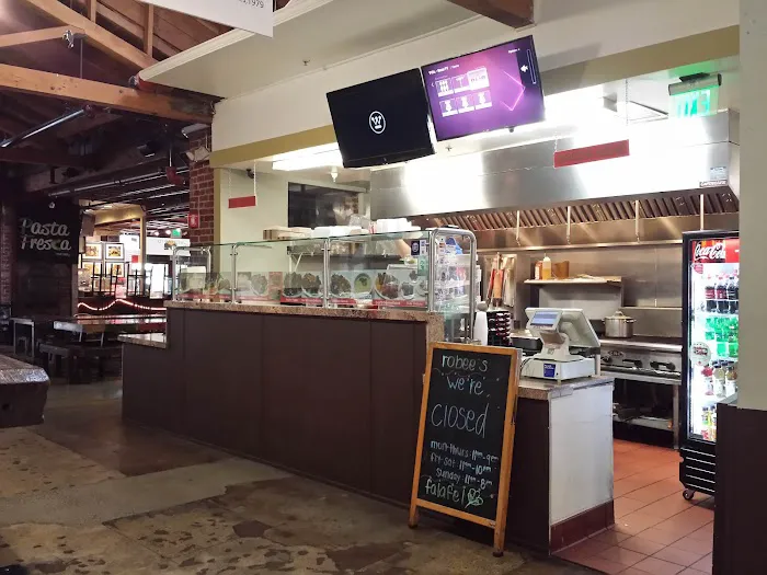 Robee's Falafel Picture 4