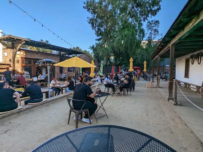 Pizza Bocca Lupo Picture 9