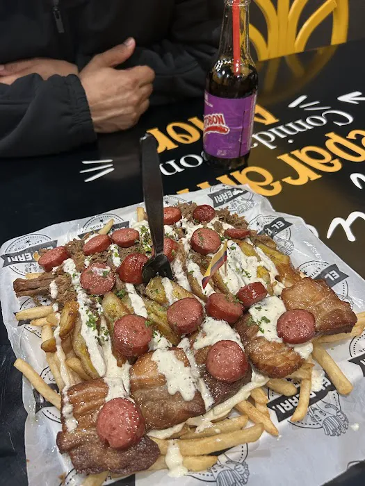 EL PERRI LATIN FOOD Picture 2