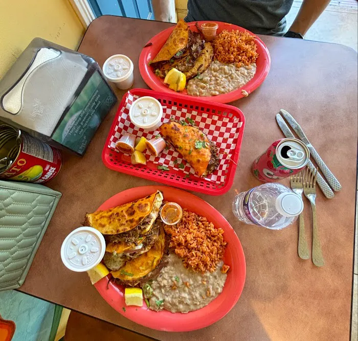 Rosario's Tacos Picture 8