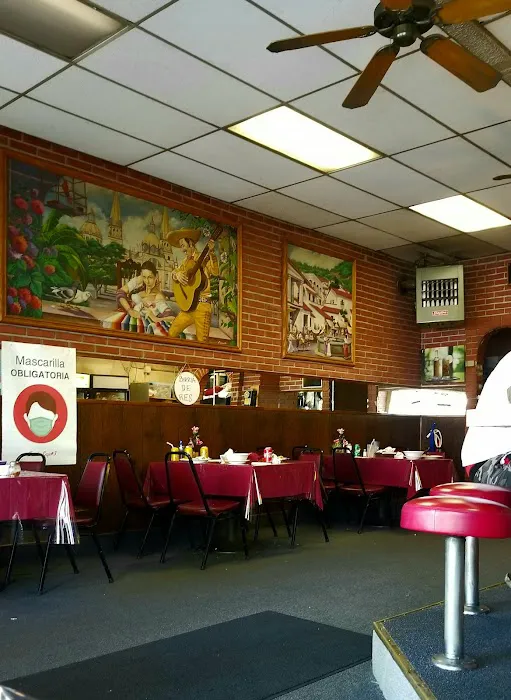 Trine's Cafe Picture 3