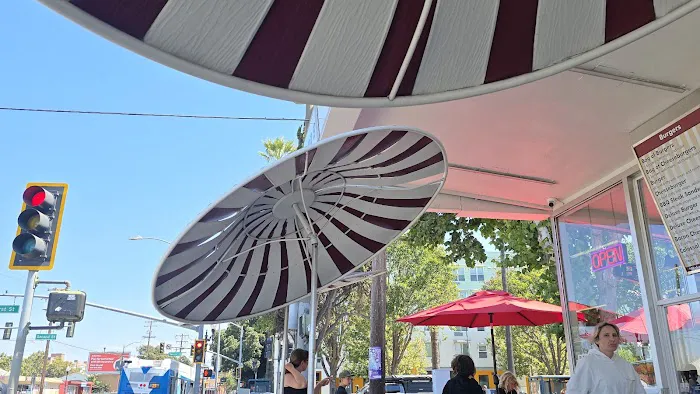 Burger Bar Picture 4