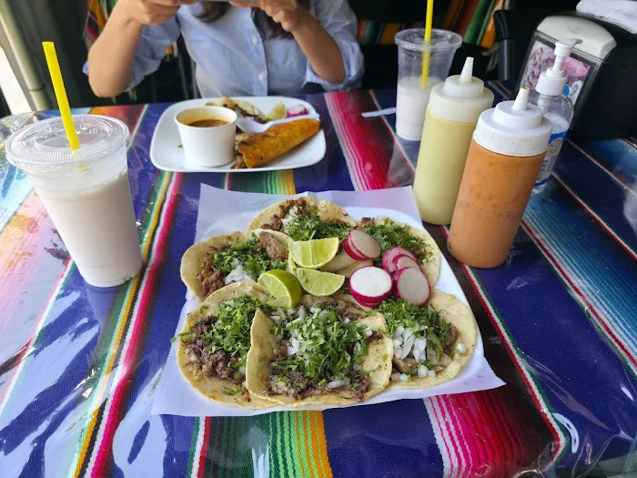 LOS TACOS DE MI TIERRA Picture 4