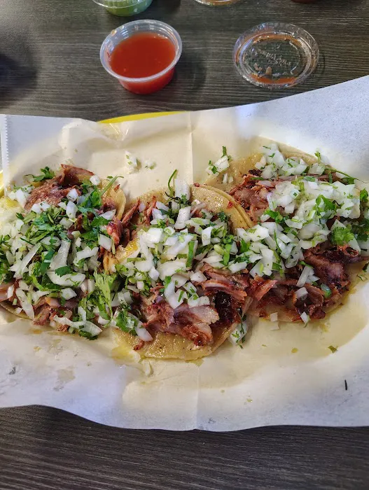 Metro Balderas Taqueria Picture 10