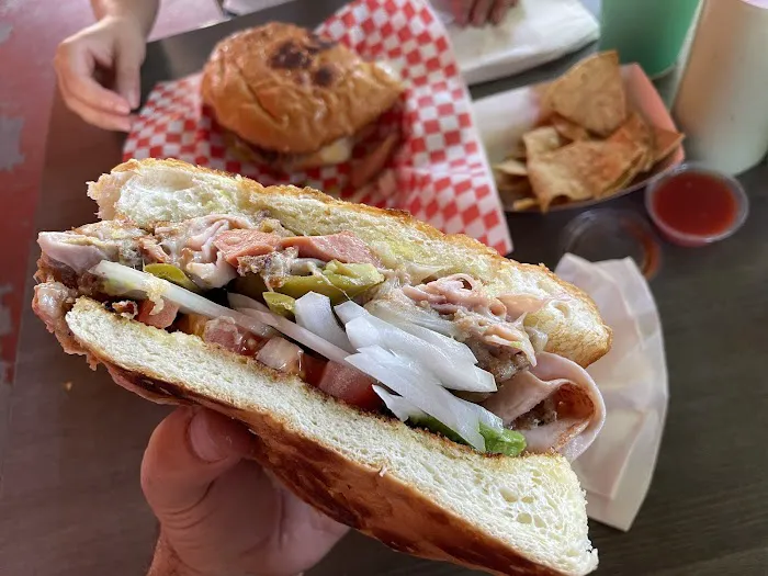 Metro Balderas Taqueria Picture 5