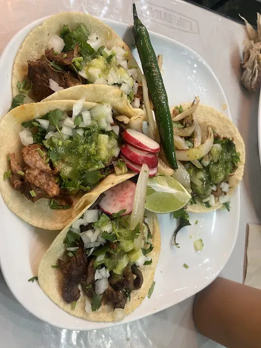 Los Twins Mexican Grill Picture 5