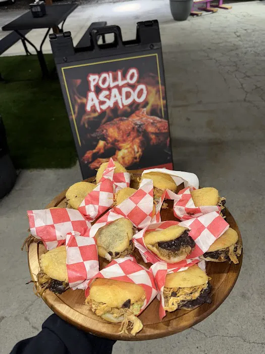 Pollo Cacique Picture 2