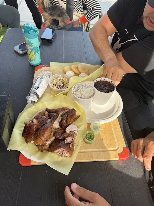 Pollo Cacique Picture 9