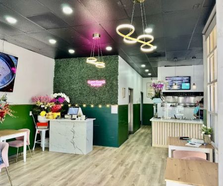 Queen Eggroll Express